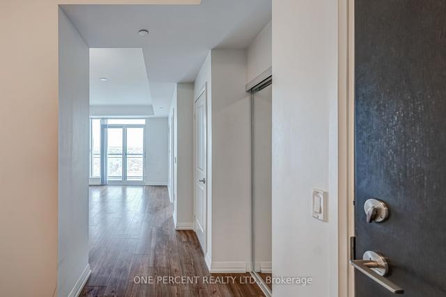 1401 - 50 Ann O'reilly Rd, Condo with 2 bedrooms, 2 bathrooms and 1 parking in Toronto ON | Image 31