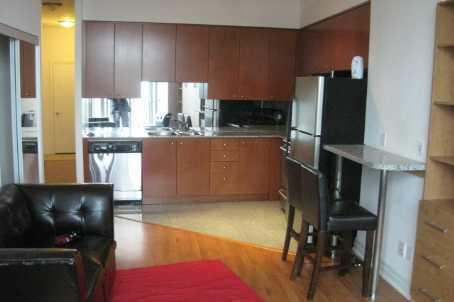 PH-207 - 8 Scollard St, Condo with 0 bedrooms, 1 bathrooms and null parking in Toronto ON | Image 2