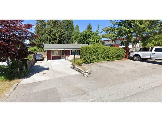 11565 96a Ave, House detached with 4 bedrooms, 2 bathrooms and 3 parking in Surrey BC | Image 1