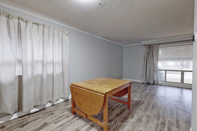 MAIN - 21 Mackinac Cres, House detached with 3 bedrooms, 1 bathrooms and 2 parking in Scarborough ON | Image 6