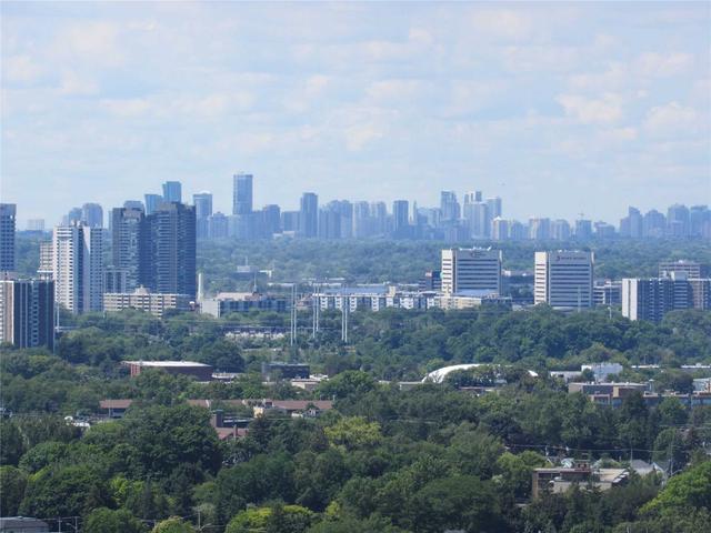 PH19 - 5 Massey Sq, Condo with 2 bedrooms, 1 bathrooms and 1 parking in East York ON | Image 2