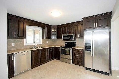 MAIN - 1080 Serson Ave, House detached with 2 bedrooms, 1 bathrooms and 2 parking in Mississauga ON | Image 3