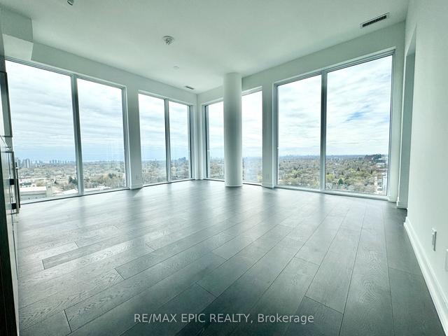 PH21 - 2020 Bathurst St, Condo with 3 bedrooms, 2 bathrooms and 0 parking in York ON | Image 12