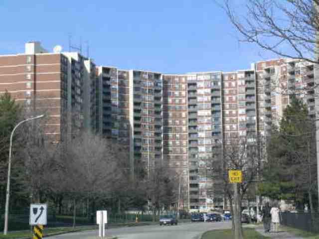 PH1 - 625 The Mall West, Condo with 2 bedrooms, 2 bathrooms and 1 parking in Etobicoke ON | Image 1