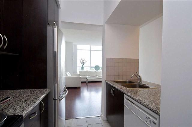 PH1610 - 61 Heintzman St, Condo with 2 bedrooms, 2 bathrooms and 1 parking in Toronto ON | Image 5