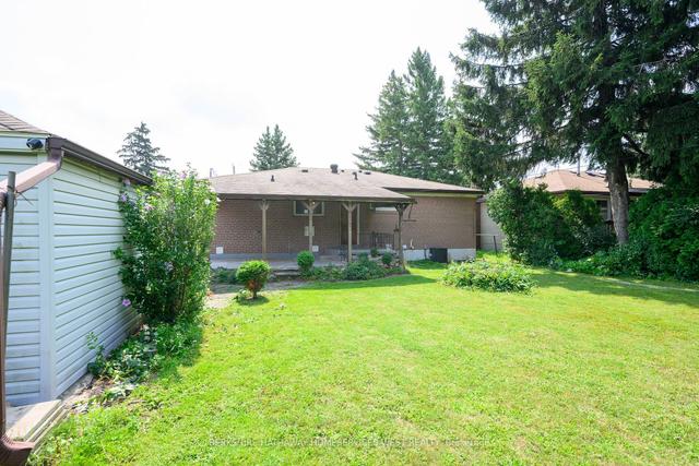 MAIN - 1295 Pinegrove Rd, House detached with 3 bedrooms, 1 bathrooms and 7 parking in Oakville ON | Image 18