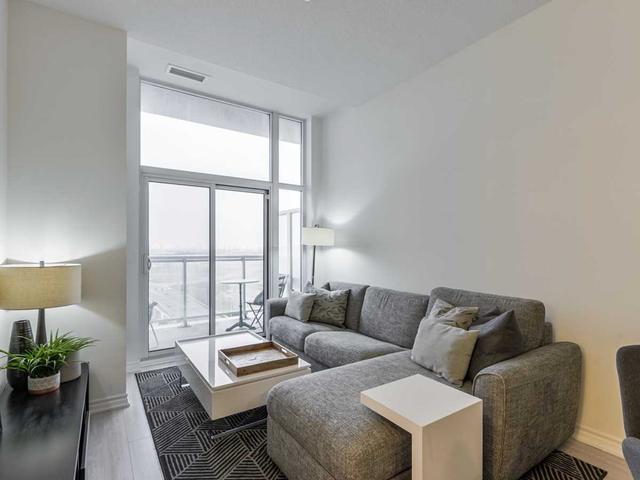 PH-12 - 8323 Kennedy Rd, Condo with 1 bedrooms, 1 bathrooms and 1 parking in Unionville ON | Image 10