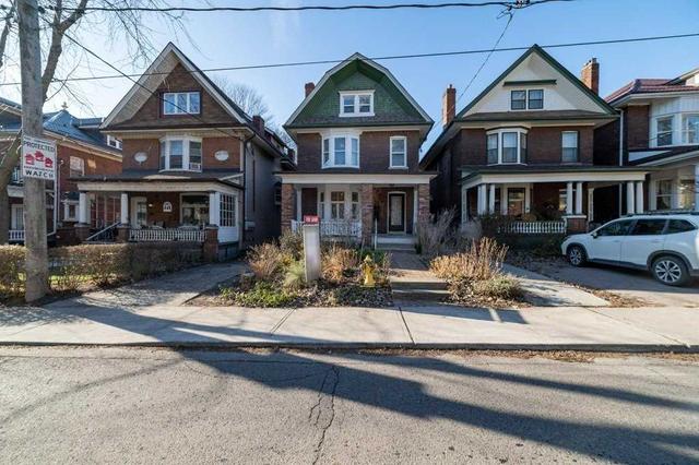 MAIN - 145 Springhurst Ave, House detached with 1 bedrooms, 1 bathrooms and 0 parking in Toronto ON | Image 1