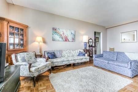 PH14 - 5 Massey Sq, Condo with 3 bedrooms, 2 bathrooms and 1 parking in East York ON | Image 2