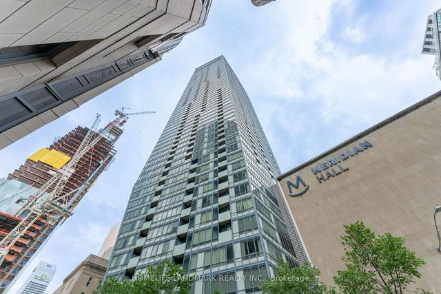 2908 - 8 The Espl, Condo with 1 bedrooms, 1 bathrooms and 1 parking in Toronto ON | Image 1