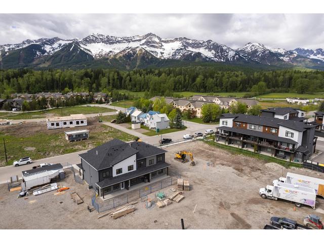 103 - 800 Riverside Way, House attached with 3 bedrooms, 3 bathrooms and 1 parking in Fernie BC | Image 27