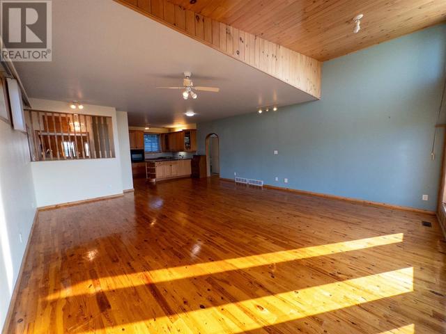 1609 Beach Rd, House detached with 3 bedrooms, 2 bathrooms and null parking in Kenora ON | Image 18