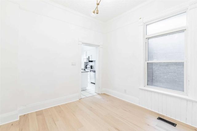 MAIN - 274 Ossington Ave, House semidetached with 2 bedrooms, 1 bathrooms and 2 parking in Toronto ON | Image 10