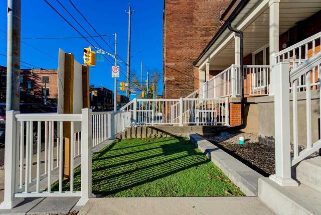MAIN - 1064 College St, House semidetached with 1 bedrooms, 1 bathrooms and 0 parking in Toronto ON | Image 7