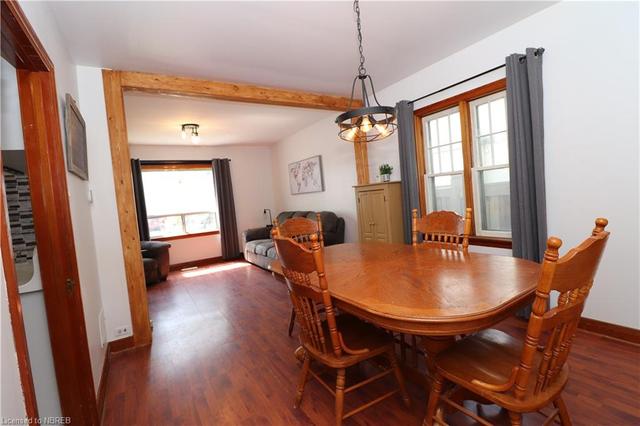 1232 Hammond St, House detached with 3 bedrooms, 1 bathrooms and 4 parking in North Bay ON | Image 3