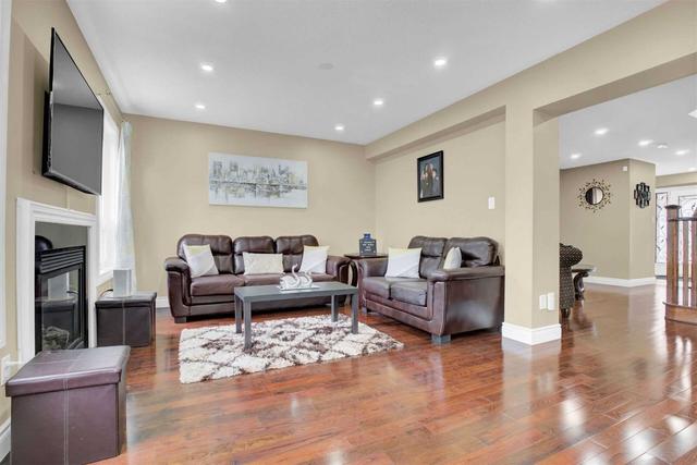 90 Buick Blvd, House detached with 4 bedrooms, 4 bathrooms and 6 parking in Brampton ON | Image 39