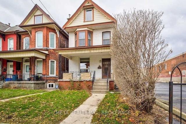 MAIN - 219 Wentworth St N, House detached with 1 bedrooms, 1 bathrooms and 1 parking in Hamilton ON | Image 1