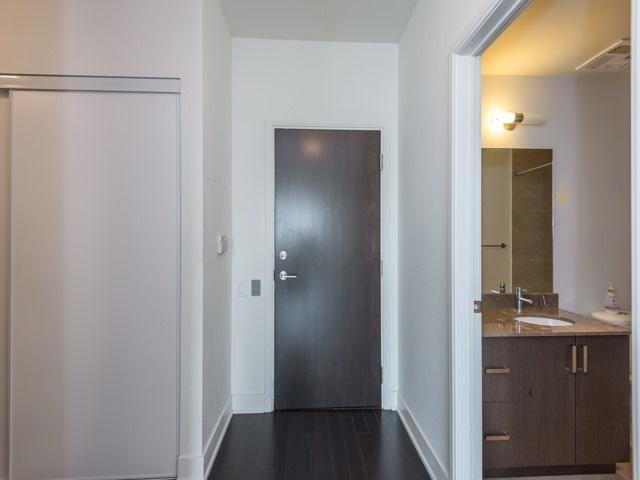 PH17 - 7608 Yonge St, Condo with 2 bedrooms, 2 bathrooms and 2 parking in Thornhill ON | Image 3