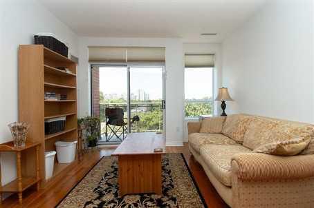 PH-17 - 2495 Dundas St W, Condo with 1 bedrooms, 1 bathrooms and 1 parking in Toronto ON | Image 3
