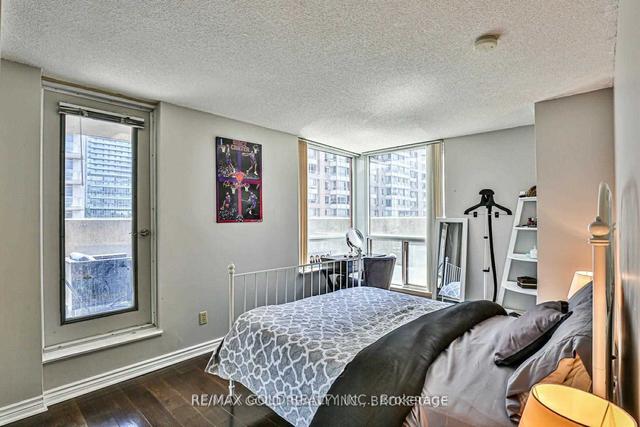 710 - 736 Bay St, Condo with 2 bedrooms, 2 bathrooms and 0 parking in Toronto ON | Image 14