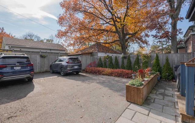 MAIN - 2173 Gerrard St E, House detached with 2 bedrooms, 1 bathrooms and 1 parking in Toronto ON | Image 15