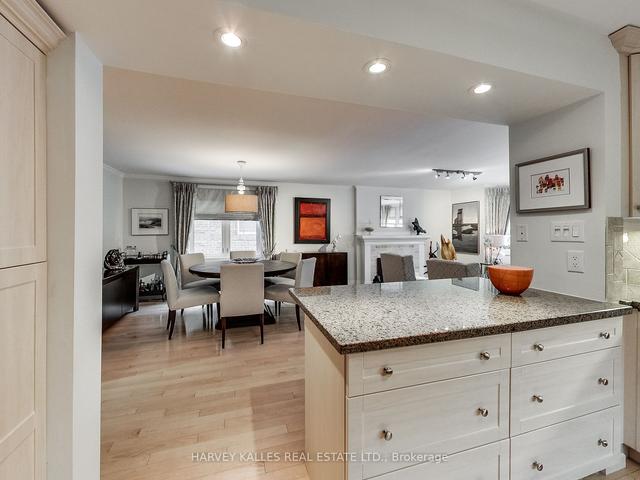 9 Highbourne Rd, House detached with 5 bedrooms, 7 bathrooms and 3 parking in Toronto ON | Image 9