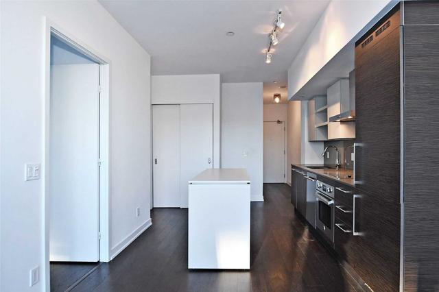 PH18 - 1030 King St W, Condo with 1 bedrooms, 1 bathrooms and 1 parking in Toronto ON | Image 3