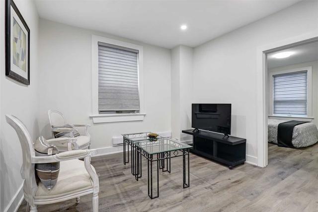 MAIN - 1343 Dupont St, House semidetached with 1 bedrooms, 1 bathrooms and 1 parking in Toronto ON | Image 6