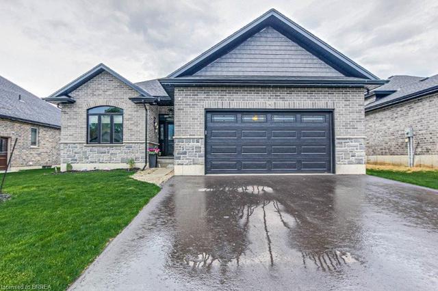90 Bluegrass Blvd, House detached with 3 bedrooms, 3 bathrooms and 6 parking in Delhi ON | Image 1