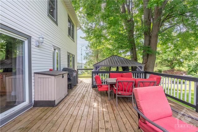 4958 County Rd 31 Rd, House detached with 3 bedrooms, 3 bathrooms and 10 parking in South Dundas ON | Image 21