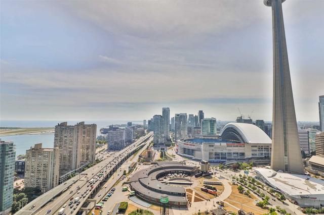 PH-15 - 19 Grand Trunk Cres, Condo with 1 bedrooms, 1 bathrooms and 1 parking in Toronto ON | Image 15