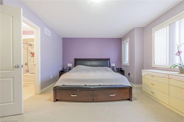 6426 Armelina Crescent Cres, House detached with 3 bedrooms, 3 bathrooms and 4 parking in Niagara Falls ON | Image 3