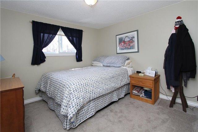 883 Anderson Ave, House detached with 3 bedrooms, 2 bathrooms and 4 parking in Milton ON | Image 14