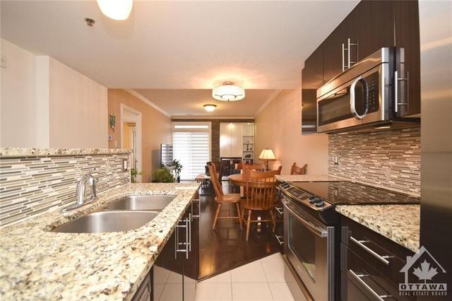 402 - 456 King Edward Ave, Condo with 2 bedrooms, 2 bathrooms and 1 parking in Ottawa ON | Image 5