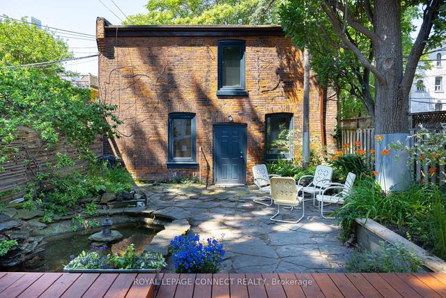 288 Sherbourne St, House semidetached with 8 bedrooms, 5 bathrooms and 0 parking in Toronto ON | Image 26