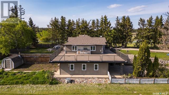 1010 Riverside Dr, House detached with 5 bedrooms, 3 bathrooms and null parking in Prince Albert SK | Image 34