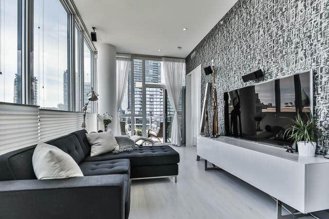 PH1 - 478 King St W, Condo with 2 bedrooms, 2 bathrooms and 2 parking in Toronto ON | Image 11