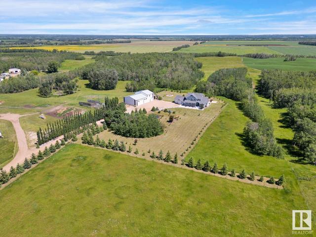 56429a Rge Rd 240, House detached with 6 bedrooms, 4 bathrooms and null parking in Sturgeon County AB | Image 3