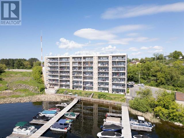 203 - 5 Bay Rd, Condo with 1 bedrooms, 2 bathrooms and null parking in Kenora ON | Image 2