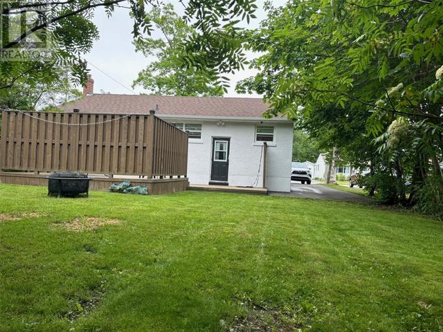 40 Nungesser Ave, House detached with 3 bedrooms, 1 bathrooms and null parking in Gander NL | Image 24