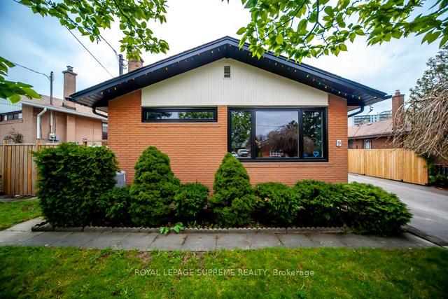 9 Jacinta Dr, House detached with 3 bedrooms, 2 bathrooms and 4 parking in North York ON | Image 12