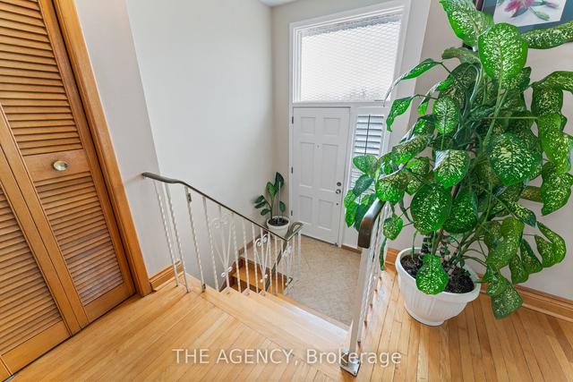 35 Futura Dr, House semidetached with 3 bedrooms, 2 bathrooms and 3 parking in Toronto ON | Image 15