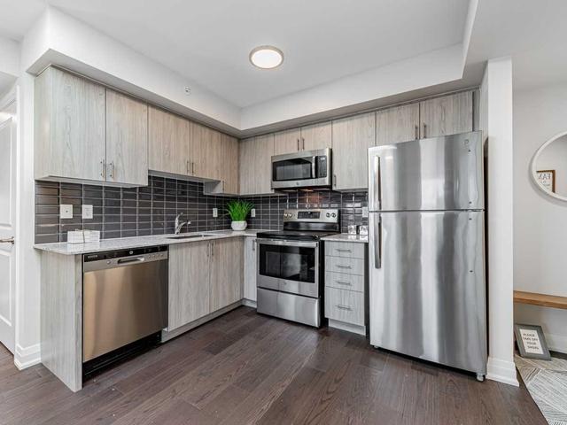 PH1 - 27 Somers Ave, Condo with 2 bedrooms, 1 bathrooms and 1 parking in East York ON | Image 9