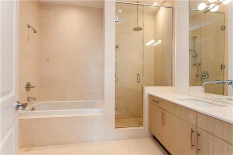 PH2 - 127 Queen St W, Condo with 2 bedrooms, 3 bathrooms and 2 parking in Toronto ON | Image 17