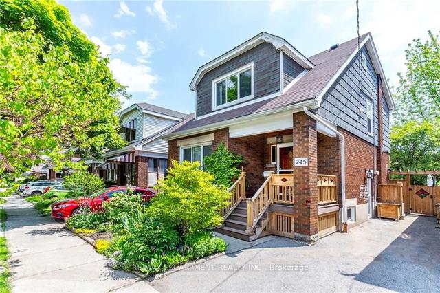 245 Province St S, House detached with 3 bedrooms, 2 bathrooms and 2 parking in Hamilton ON | Image 1