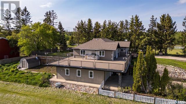 1010 Riverside Dr, House detached with 5 bedrooms, 3 bathrooms and null parking in Prince Albert SK | Image 35