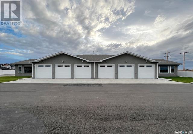 9 - 2330 Morsky Dr, House semidetached with 2 bedrooms, 2 bathrooms and null parking in Estevan SK | Image 2