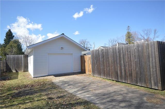 9 Jason St, House detached with 2 bedrooms, 1 bathrooms and 4 parking in Cobden ON | Image 13