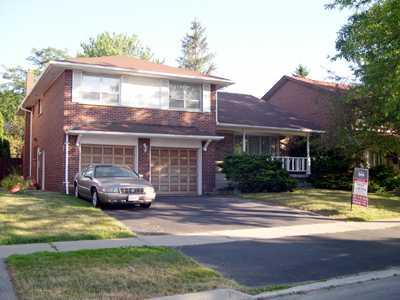 908 Runningbrook Dr, House detached with 4 bedrooms, 3 bathrooms and 6 parking in Mississauga ON | Image 1