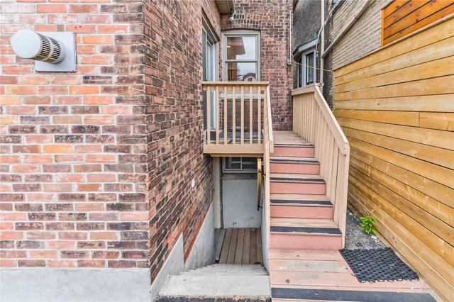 66 Westmount Ave, House detached with 3 bedrooms, 3 bathrooms and 2 parking in Toronto ON | Image 19